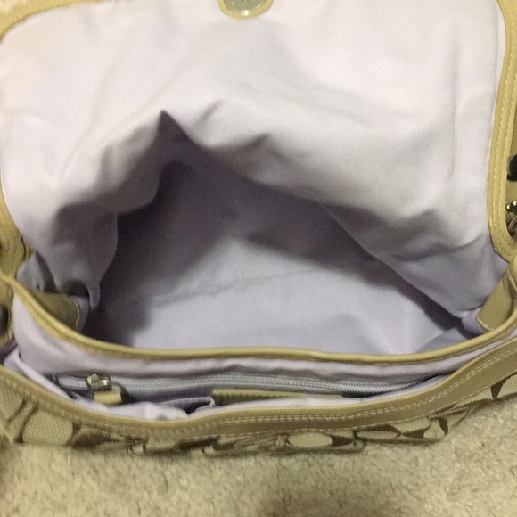 Authentic Coach signature style purse - Picture 4 of 6